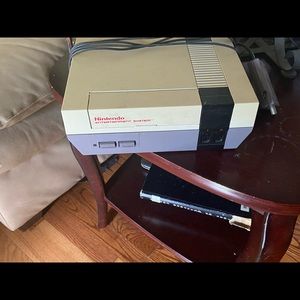 Nintendo Entertainment System with one game